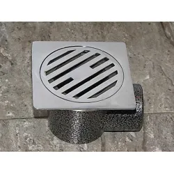 Сифон Dragolovi подов със странично оттичане INOX, с воден затвор и клапа 100х100 мм, ф 50 мм, квадратна решетка Сифон Dragolovi подов със странично оттичане INOX, с воден затвор и клапа 100х100 мм, ф 50 мм, квадратна решетка