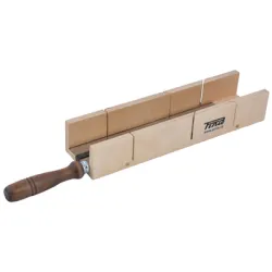 Герунг Pinie ръчен дървен комплект с трион 250х57х40 мм, 45°, 90 ° Герунг Pinie ръчен дървен комплект с трион 250х57х40 мм, 45°, 90 °