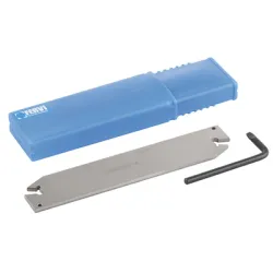 Нож Fervi стругарски със сменяеми пластини 25.75x109 мм, прорезен