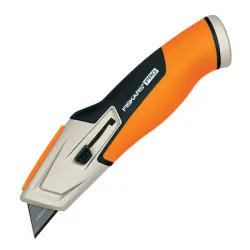 Нож Fiskars макетен метален с трапецовидно прибиращо се острие 177х44 мм, CarbonMax Нож Fiskars макетен метален с трапецовидно прибиращо се острие 177х44 мм, CarbonMax