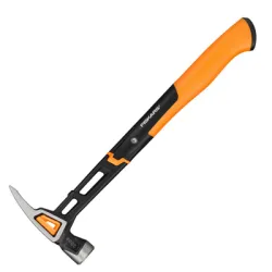 Чук Fiskars кофражен кози крак с ергономична дръжка 0.82 кг, 138х35х342 мм, IsoCore Чук Fiskars кофражен кози крак с ергономична дръжка 0.82 кг, 138х35х342 мм, IsoCore