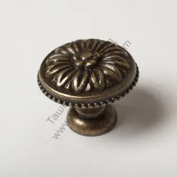 Дръжка Enrico Casiraghi мебелна тип Rustic ф 30 мм, бронз, 614B Дръжка Enrico Casiraghi мебелна тип Rustic ф 30 мм, бронз, 614B