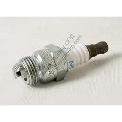 Свещ Makita запалителна за верижен трион DCS33, DCS340, DCS400, DCS410NGK 8PM-R-6F Свещ Makita запалителна за верижен трион DCS33, DCS340, DCS400, DCS410NGK 8PM-R-6F