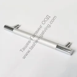 Дръжка Huaqsing мебелна ЦАМ 128 мм, хром и хром мат, 061 Дръжка Huaqsing мебелна ЦАМ 128 мм, хром и хром мат, 061