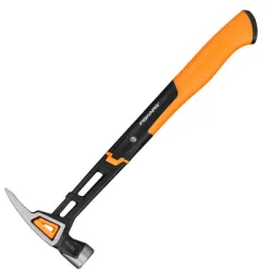 Чук Fiskars кофражен кози крак с ергономична дръжка 0.86 кг, 138х35х392 мм, IsoCore Чук Fiskars кофражен кози крак с ергономична дръжка 0.86 кг, 138х35х392 мм, IsoCore