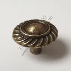 Дръжка Enrico Casiraghi мебелна тип Rustic ф 30х30 мм, бронз, 22B Дръжка Enrico Casiraghi мебелна тип Rustic ф 30х30 мм, бронз, 22B