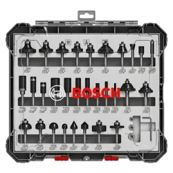 Фрезер Bosch за дърво профилен комплект ф 6 мм, 30 бр. Фрезер Bosch за дърво профилен комплект ф 6 мм, 30 бр.