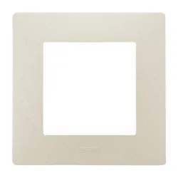 Рамка Legrand декоративна за ключове и контакти 1 модул, крем, Niloe