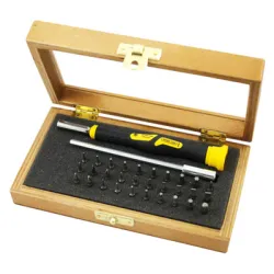 Отвертка Narex Bystrice със сменяеми накрайници магнитна комплект SB/PH/PZ/TX/SW, с удължител 32 бр. Отвертка Narex Bystrice със сменяеми накрайници магнитна комплект SB/PH/PZ/TX/SW, с удължител 32 бр.