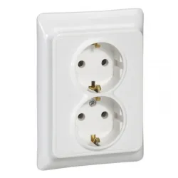 Контакт Legrand интериорен двоен скрит монтаж, 16 A, 2 x 2P+E, 20 IP, бял, Kaptika Контакт Legrand интериорен двоен скрит монтаж, 16 A, 2 x 2P+E, 20 IP, бял, Kaptika